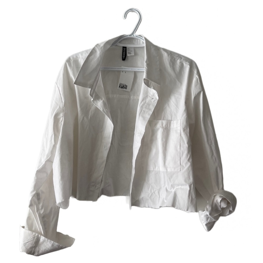 H&M cropped button up